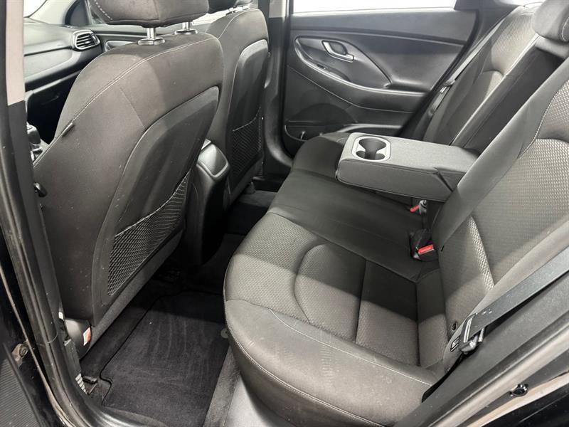 2018 Hyundai Elantra - Image 22