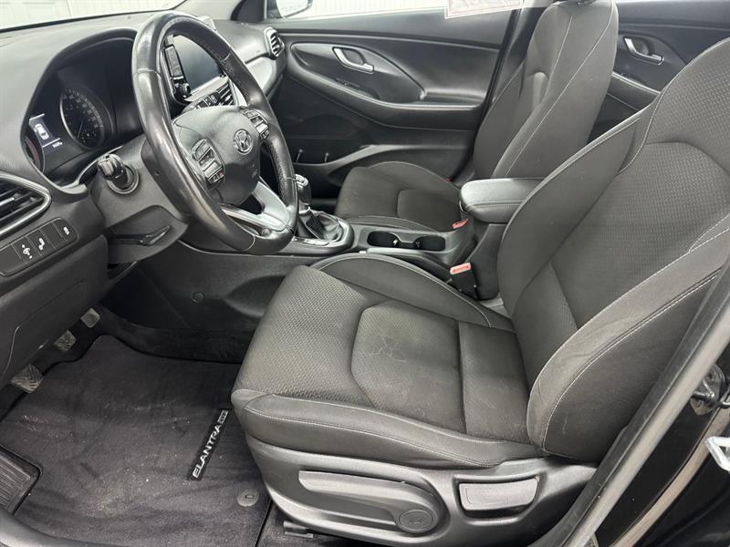 2018 Hyundai Elantra - Image 24