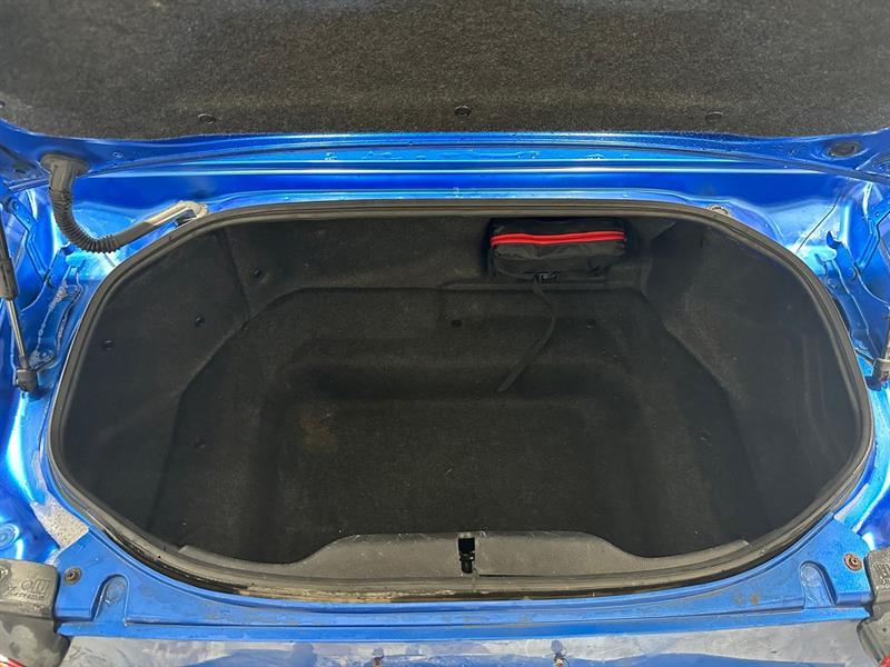 2017 Fiat 124 Spider - Image 13