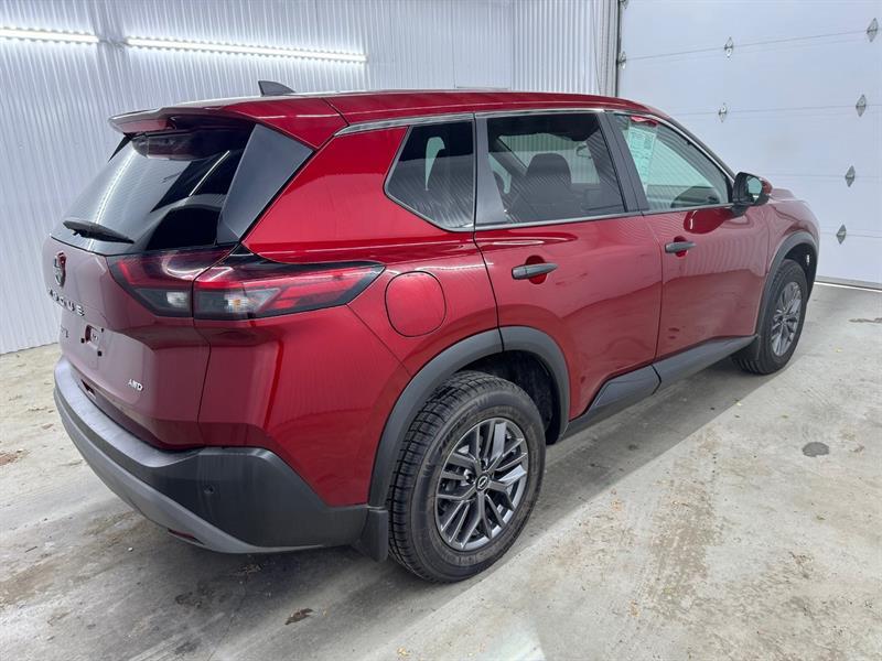 2023 Nissan Rogue - Image 3