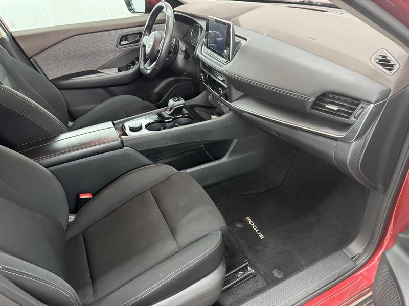 2023 Nissan Rogue - Image 12
