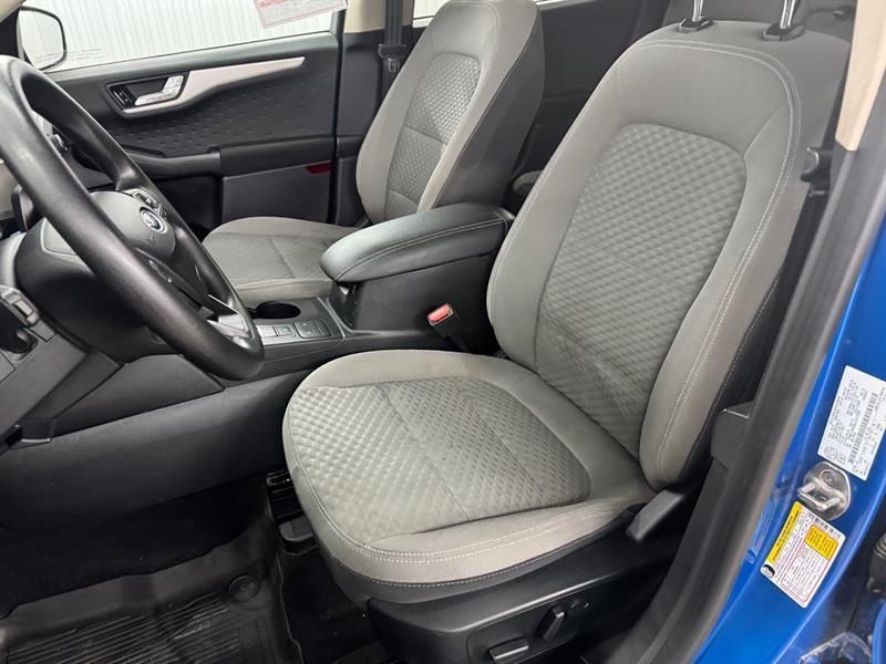 2020 Ford Escape - Image 14