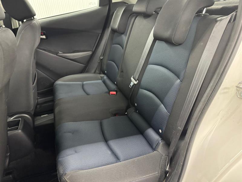 2020 Toyota Yaris - Image 9