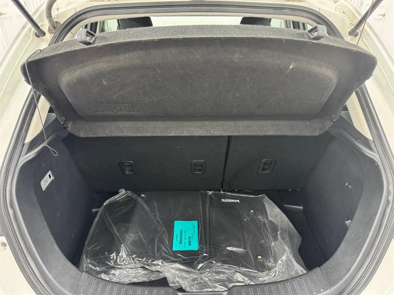 2020 Toyota Yaris - Image 13