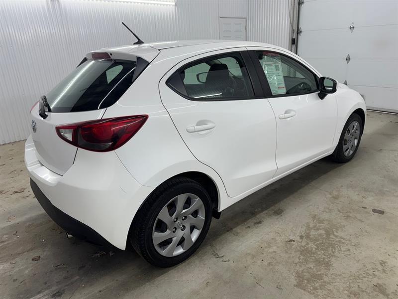 2020 Toyota Yaris - Image 21