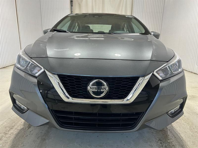 2022 Nissan Versa - Image 2