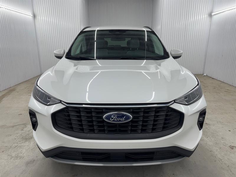 2024 Ford Escape - Image 2