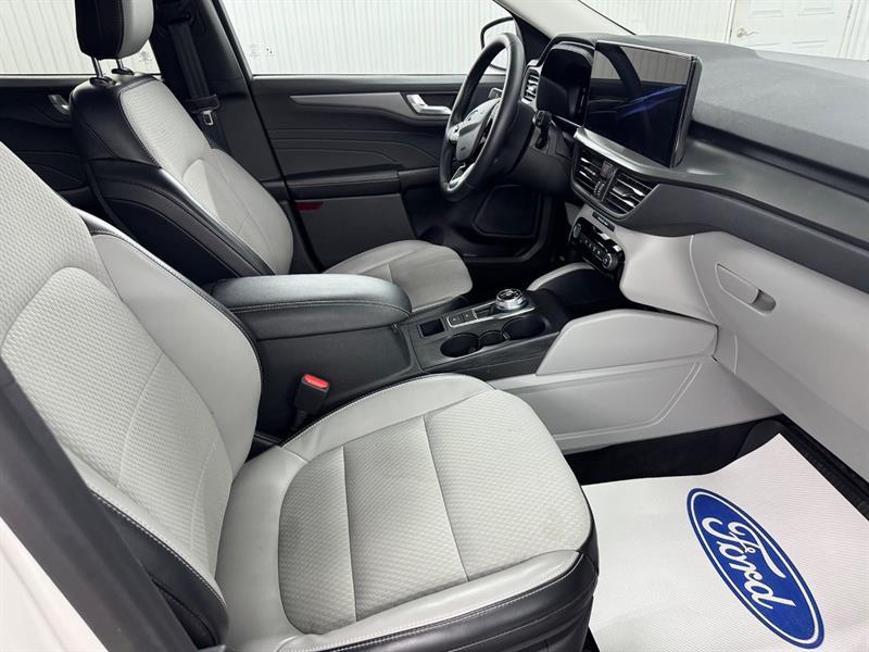 2024 Ford Escape - Image 15