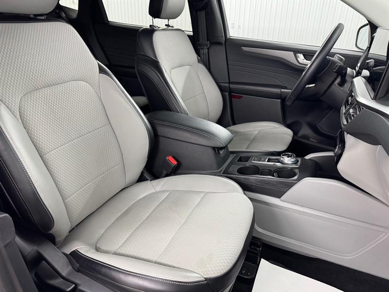 2024 Ford Escape - Image 16
