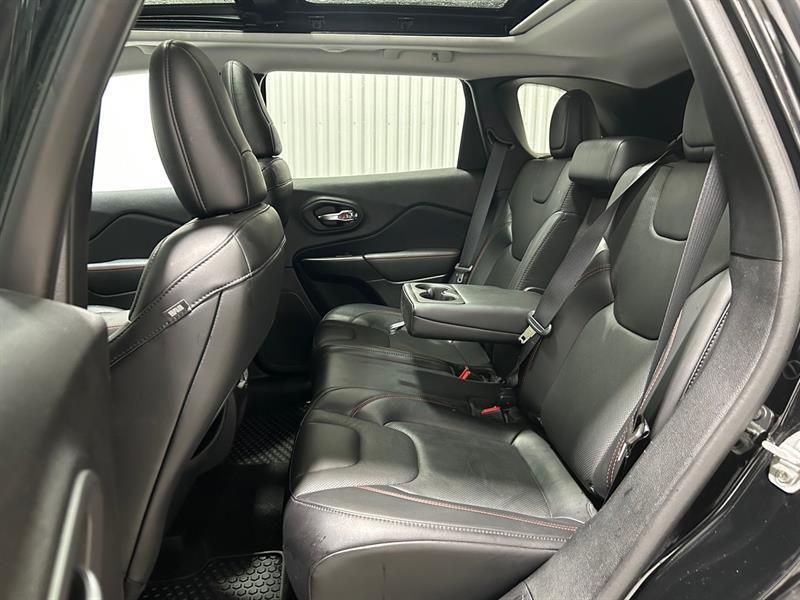 2021 Jeep Grand Cherokee - Image 17