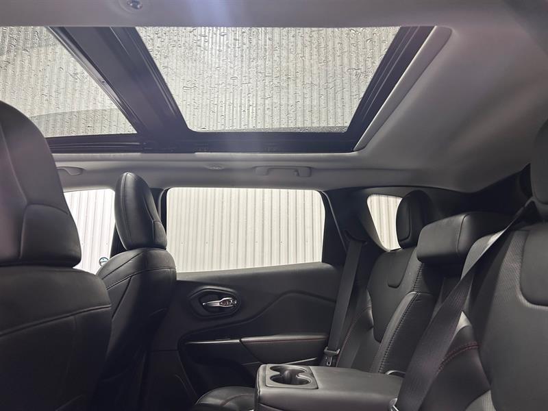 2021 Jeep Grand Cherokee - Image 18
