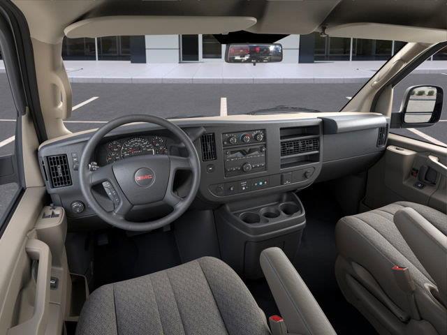 GMC Savana 5