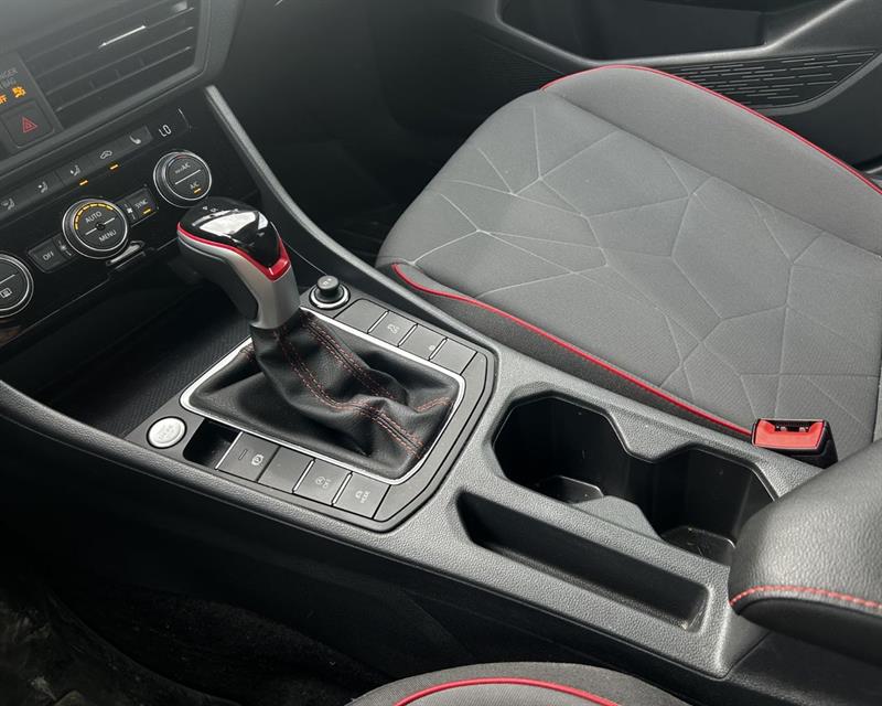 volkswagen Jetta GLI 2024 - 17