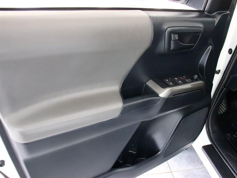 toyota Tacoma 2019 - 15