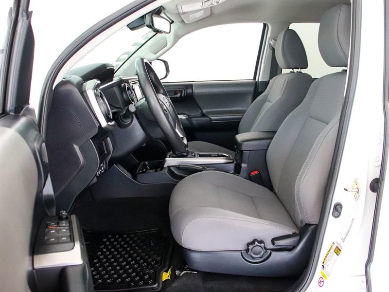 toyota Tacoma 2019 - 16