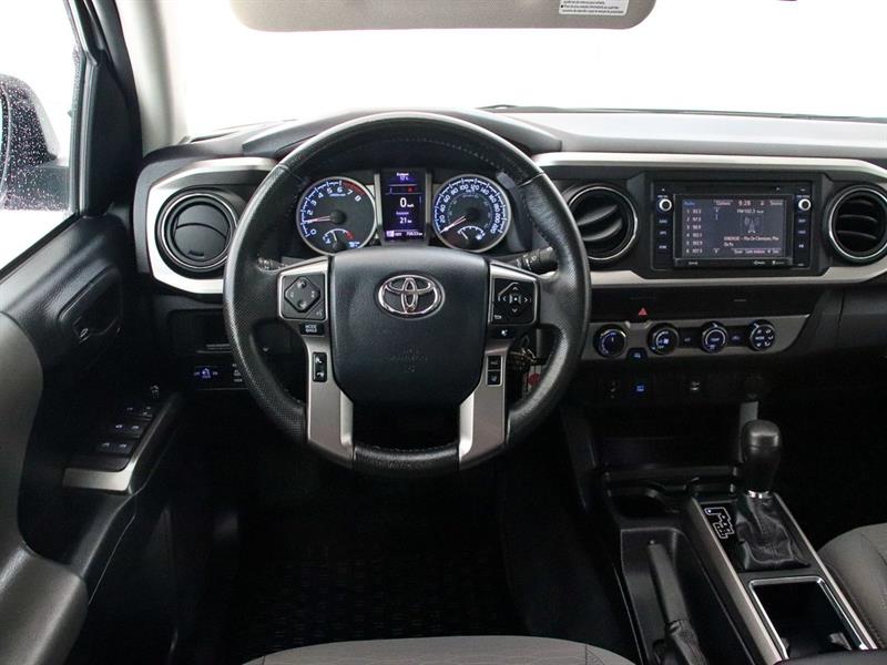 toyota Tacoma 2019 - 17