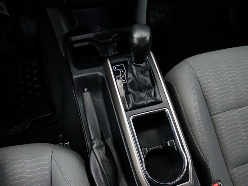 toyota Tacoma 2019 - 24