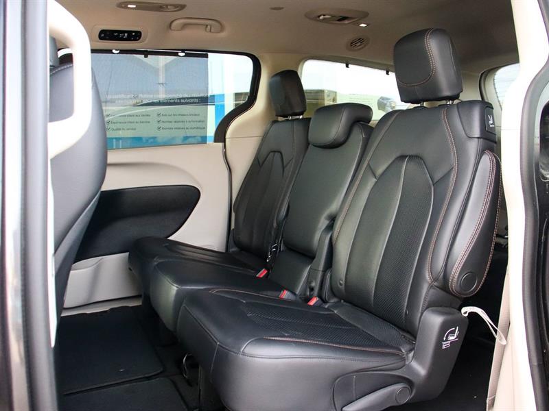 chrysler Pacifica 2017 - 9