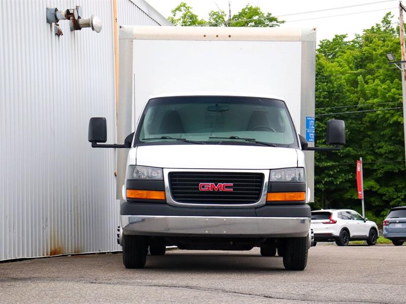 gmc Savana 2018 - 3