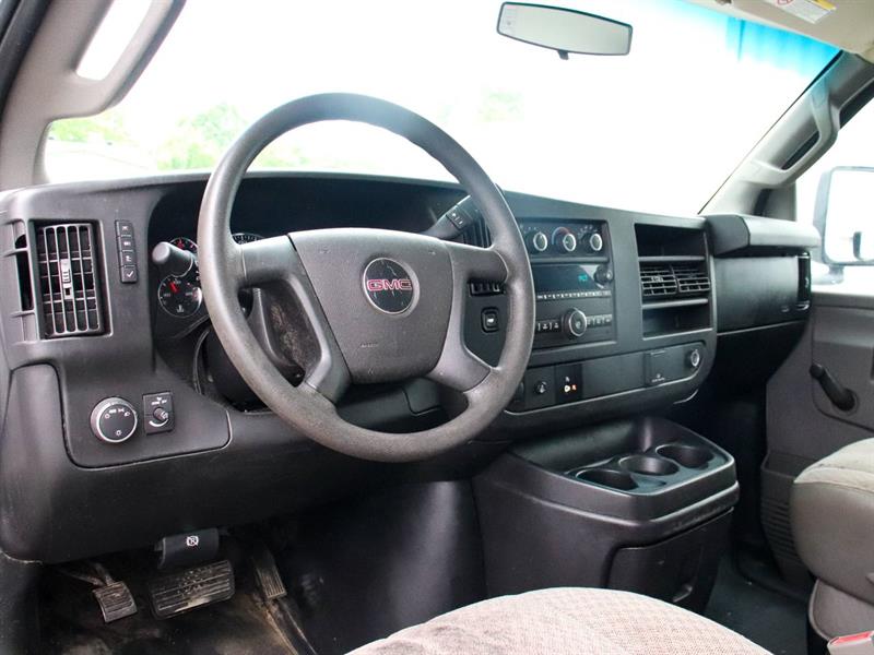 gmc Savana 2018 - 9