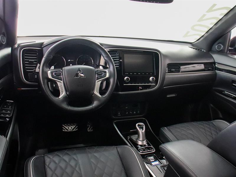 mitsubishi Outlander 2022 - 12