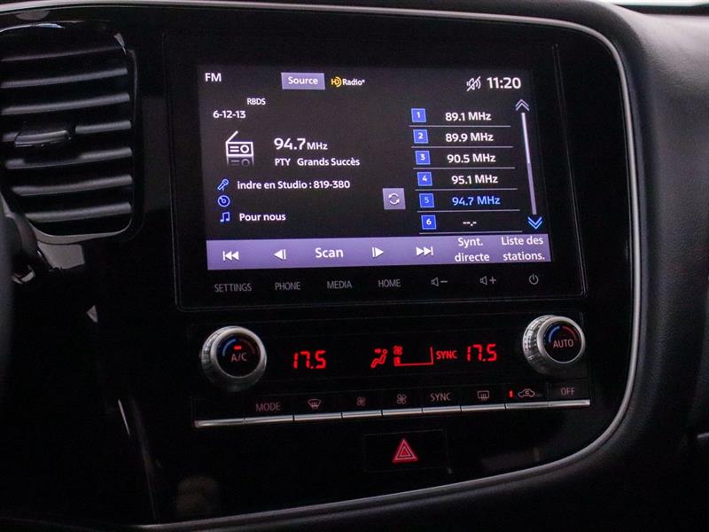 mitsubishi Outlander 2022 - 25