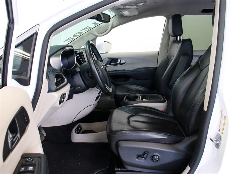 chrysler Pacifica 2021 - 12