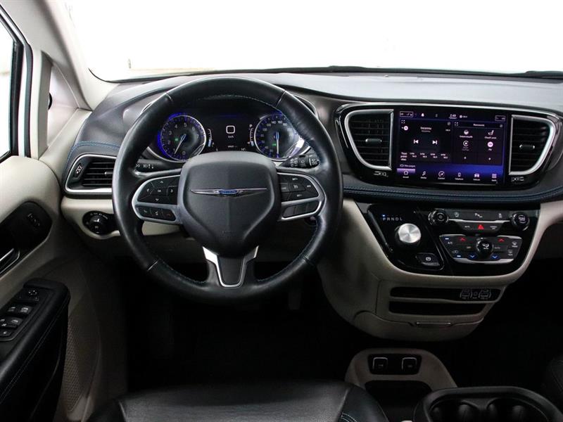 chrysler Pacifica 2021 - 14