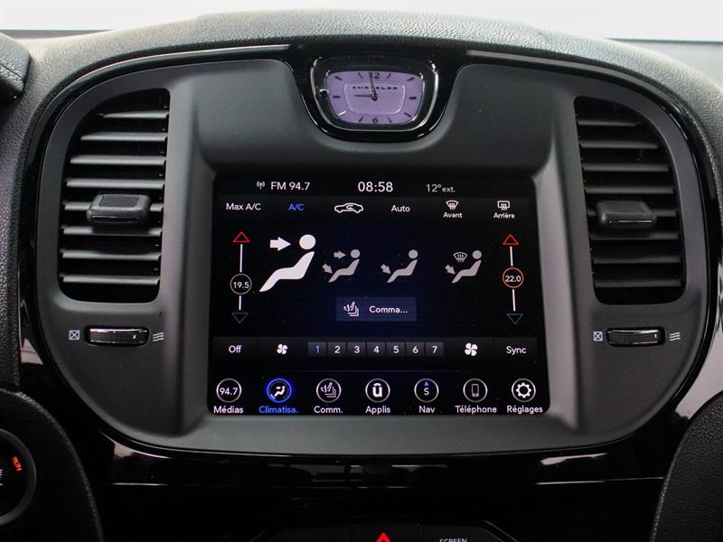 chrysler 300 2022 - 22
