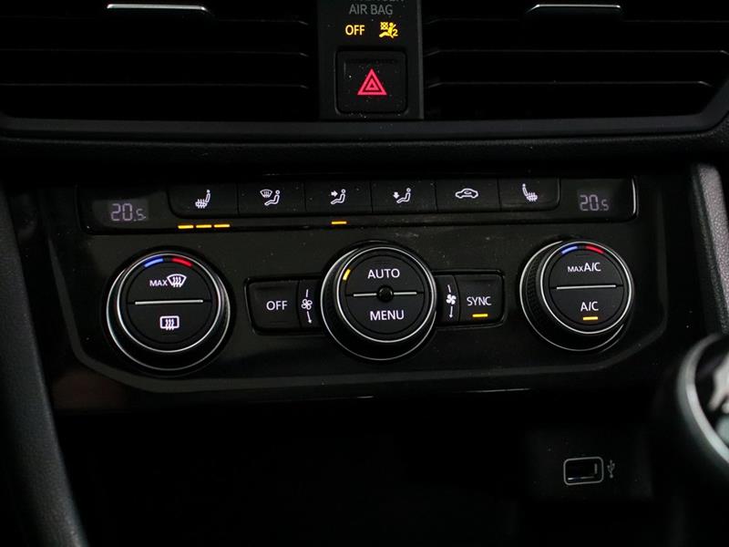 volkswagen Jetta 2019 - 22