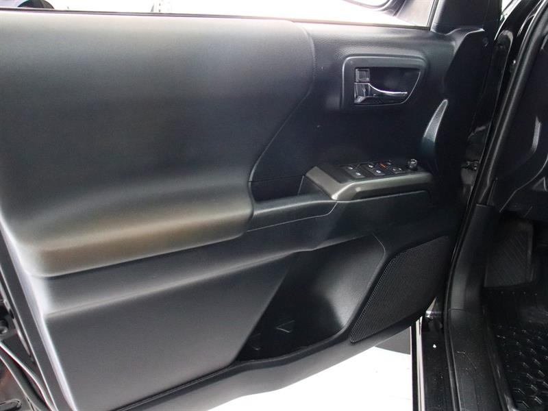 toyota Tacoma 2019 - 16