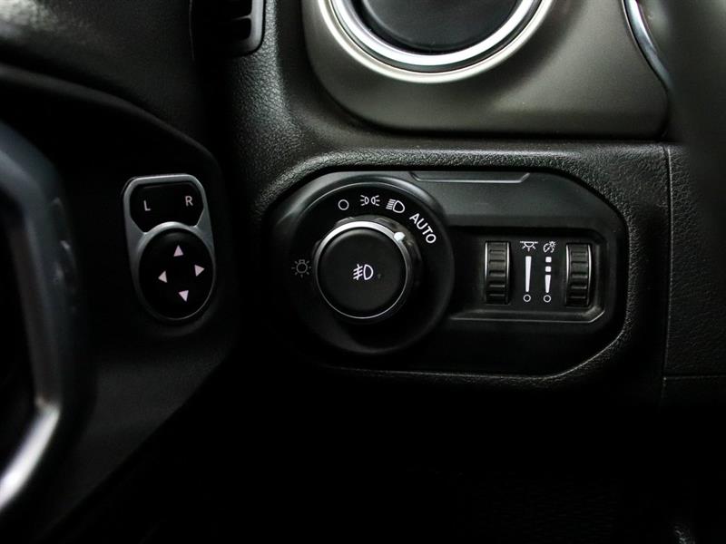 jeep Wrangler 2021 - 18
