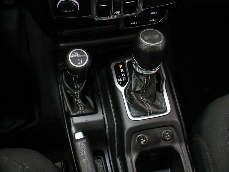 jeep Wrangler 2021 - 24