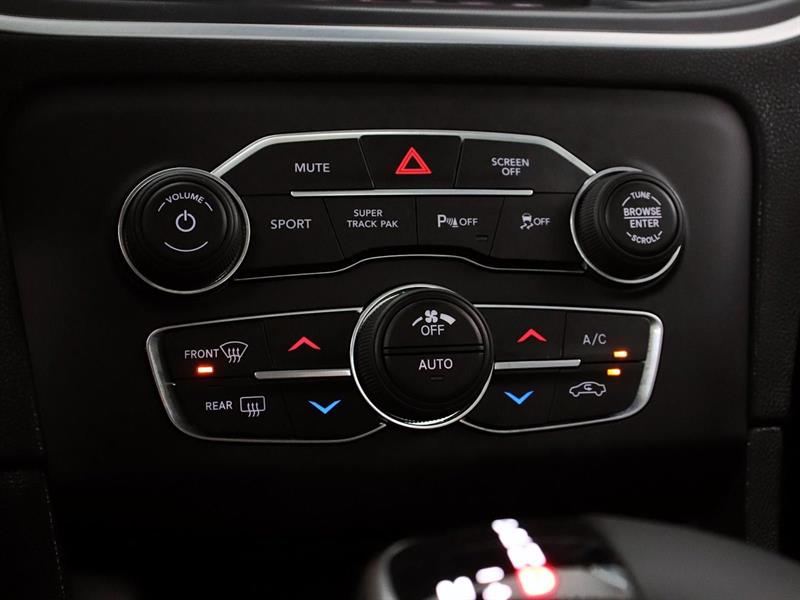 dodge Charger 2020 - 23
