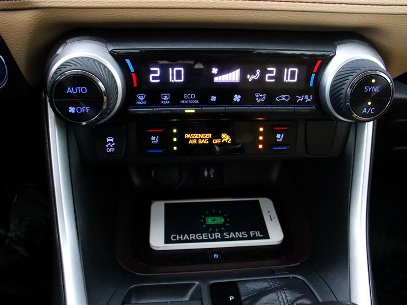 toyota RAV4 2019 - 24