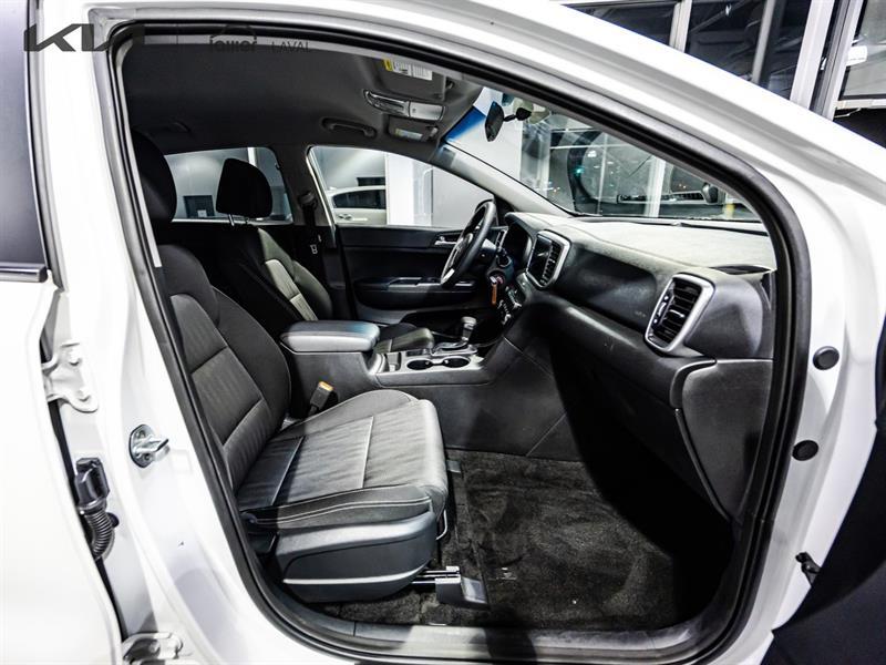2020 Kia Sportage - Image 14