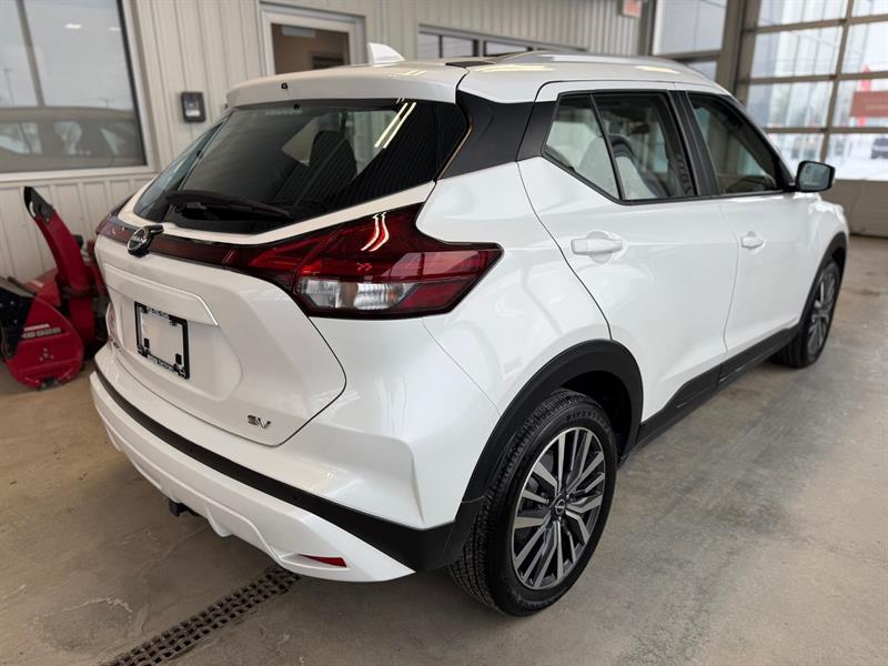 Nissan Kicks 4
