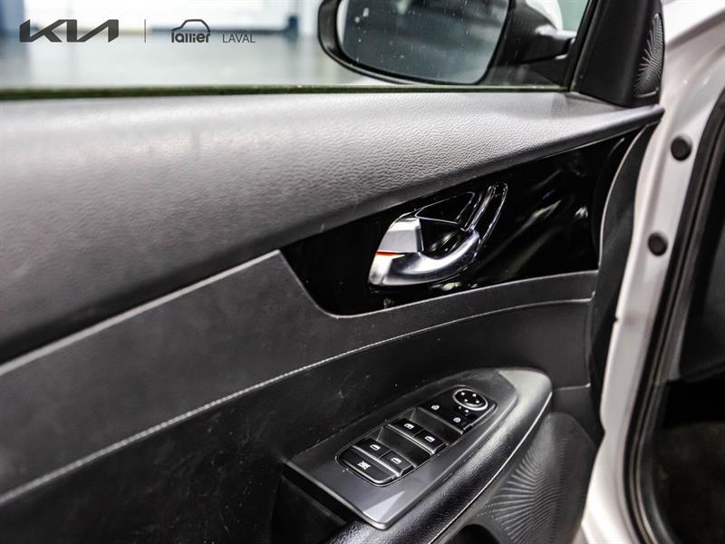 2020 Kia Forte - Image 11