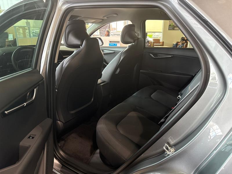 2025 Kia Niro - Image 7