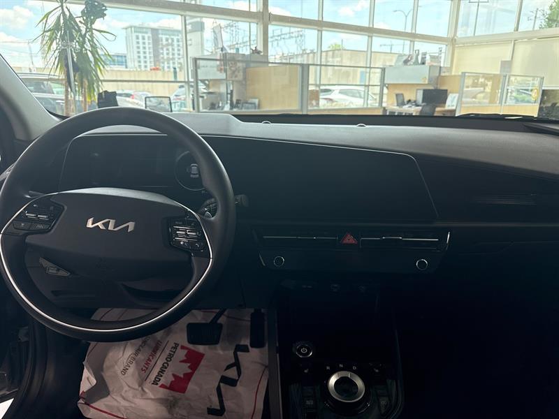 2025 Kia Niro - Image 8