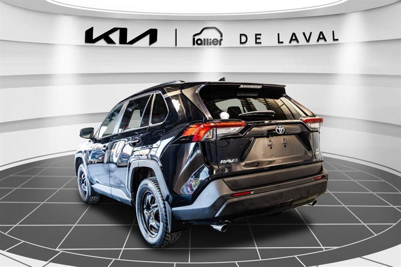 2020 Toyota RAV4 - Image 5