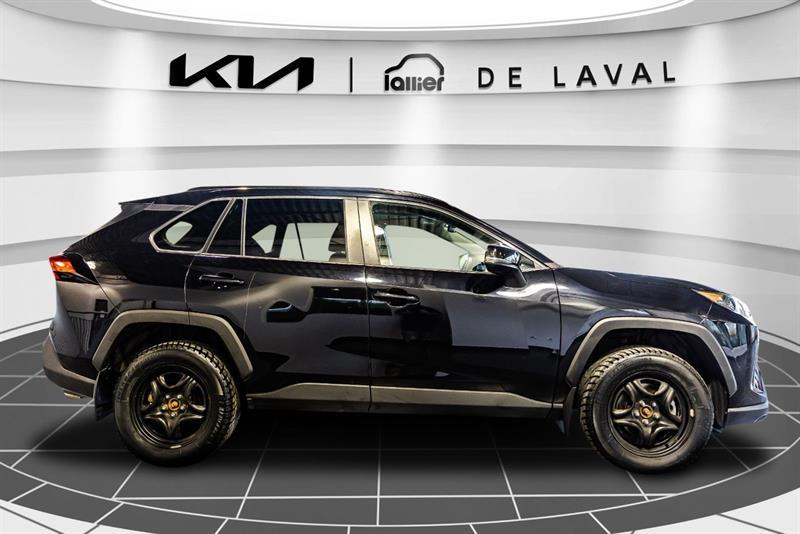 2020 Toyota RAV4 - Image 8