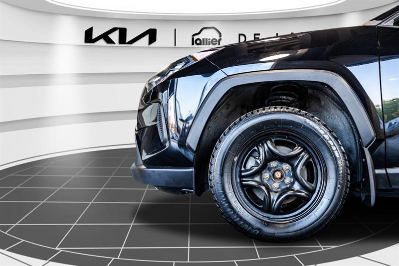 2020 Toyota RAV4 - Image 10