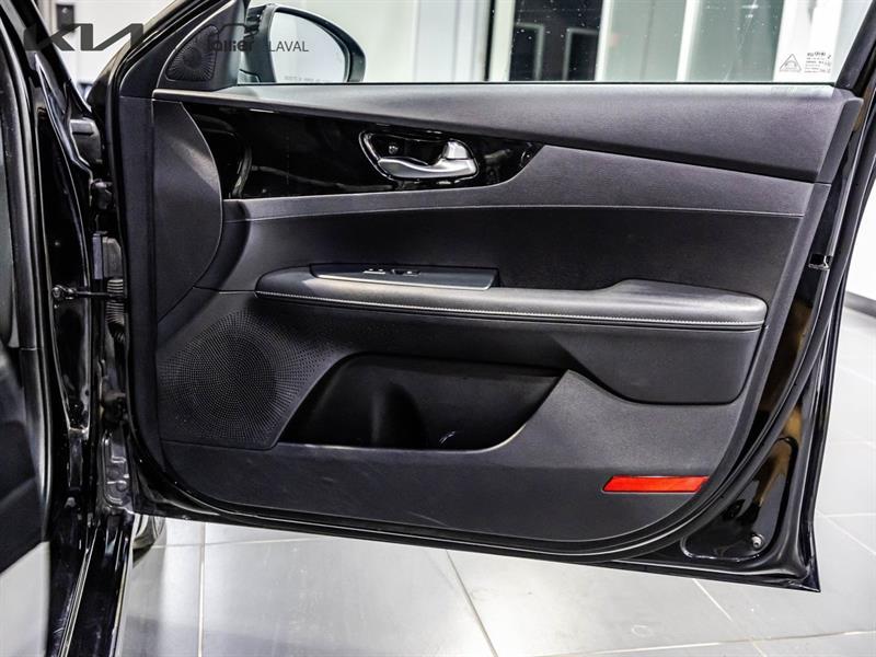 2020 Kia Forte - Image 24