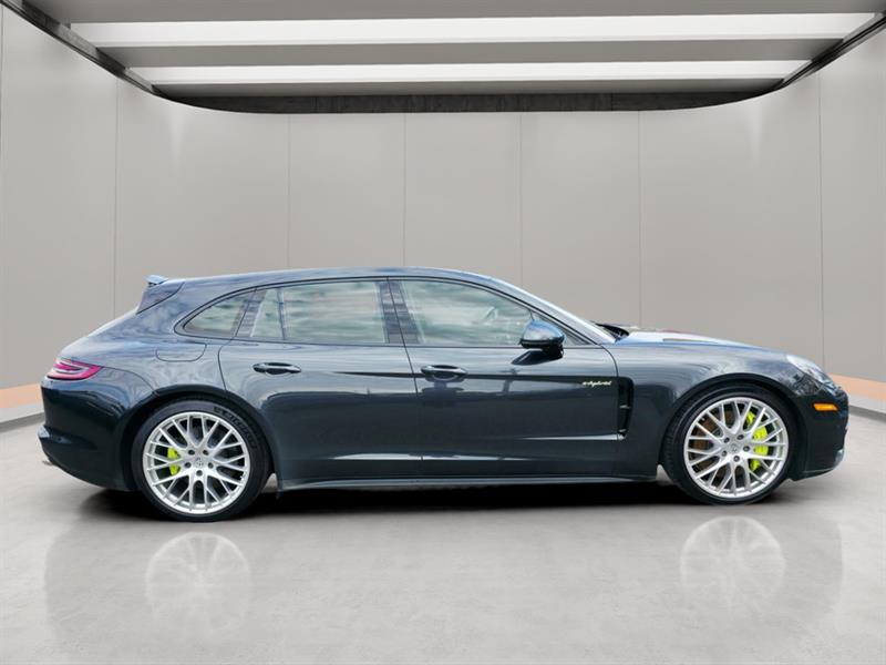 Porsche Panamera 6