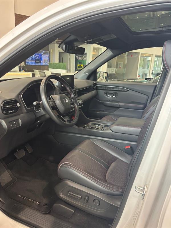 2025 Honda Pilot - Image 7