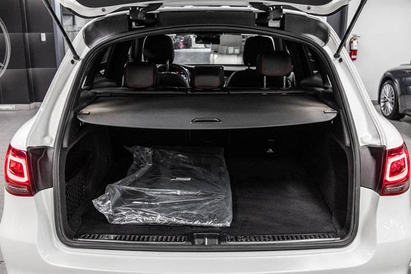 2022 Mercedes-Benz GLC - Image 18
