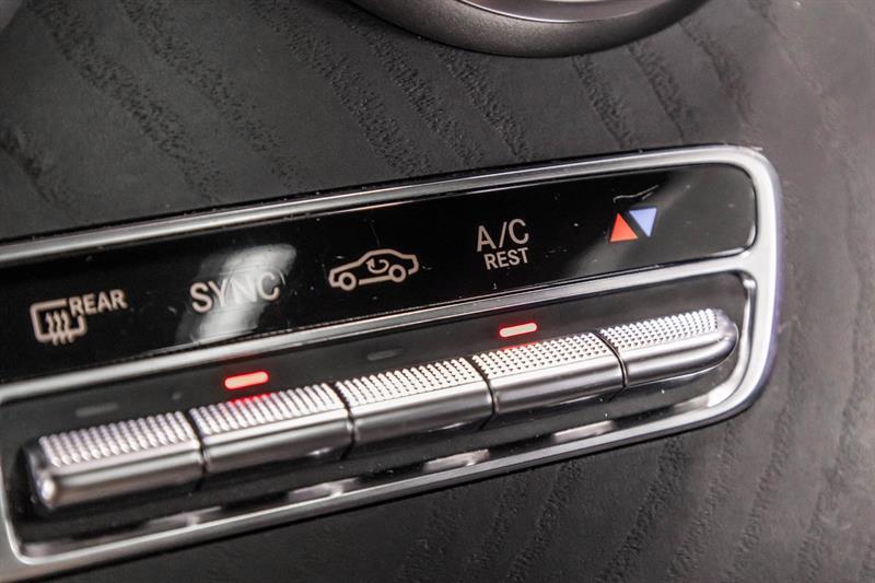 2022 Mercedes-Benz GLC - Image 36