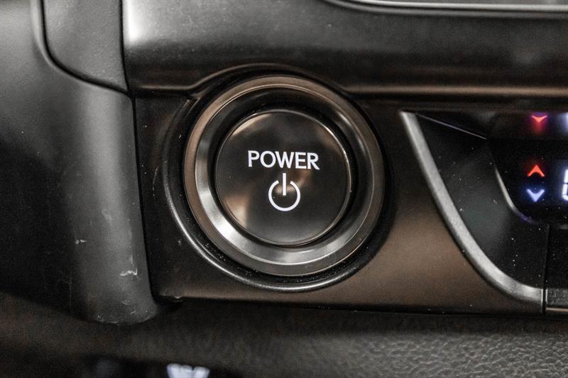 2025 Lexus UX - Image 25