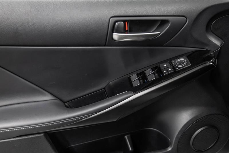 2022 Lexus IS - Image 16